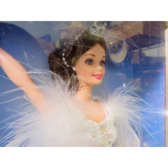 Barbie Swan Queen from Swan Lake 12" Collector Edition barbie Doll - Picture 6 of 6